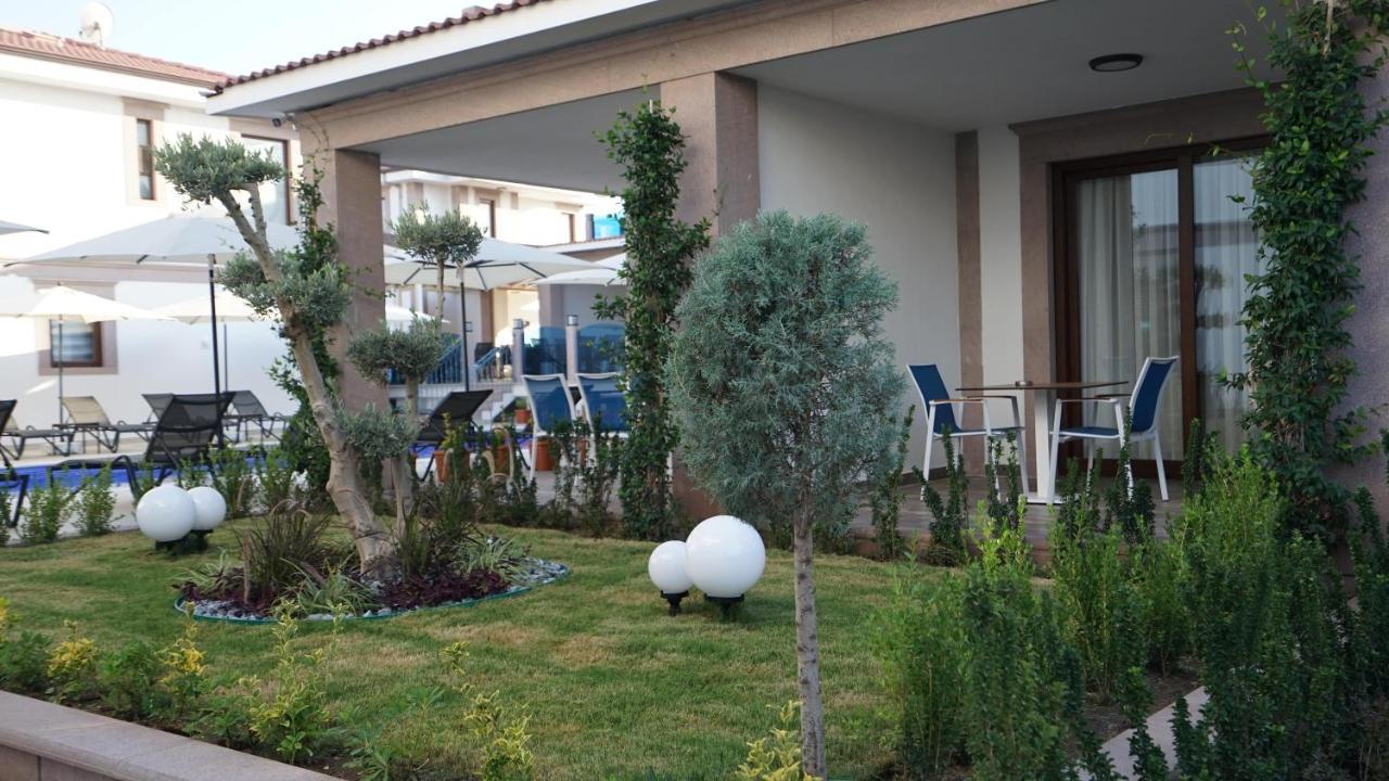 Rota Seaside Otel Cunda ภายนอก รูปภาพ