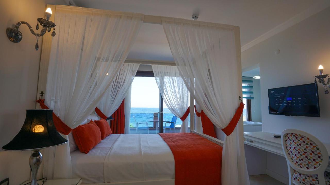 Rota Seaside Otel Cunda ภายนอก รูปภาพ
