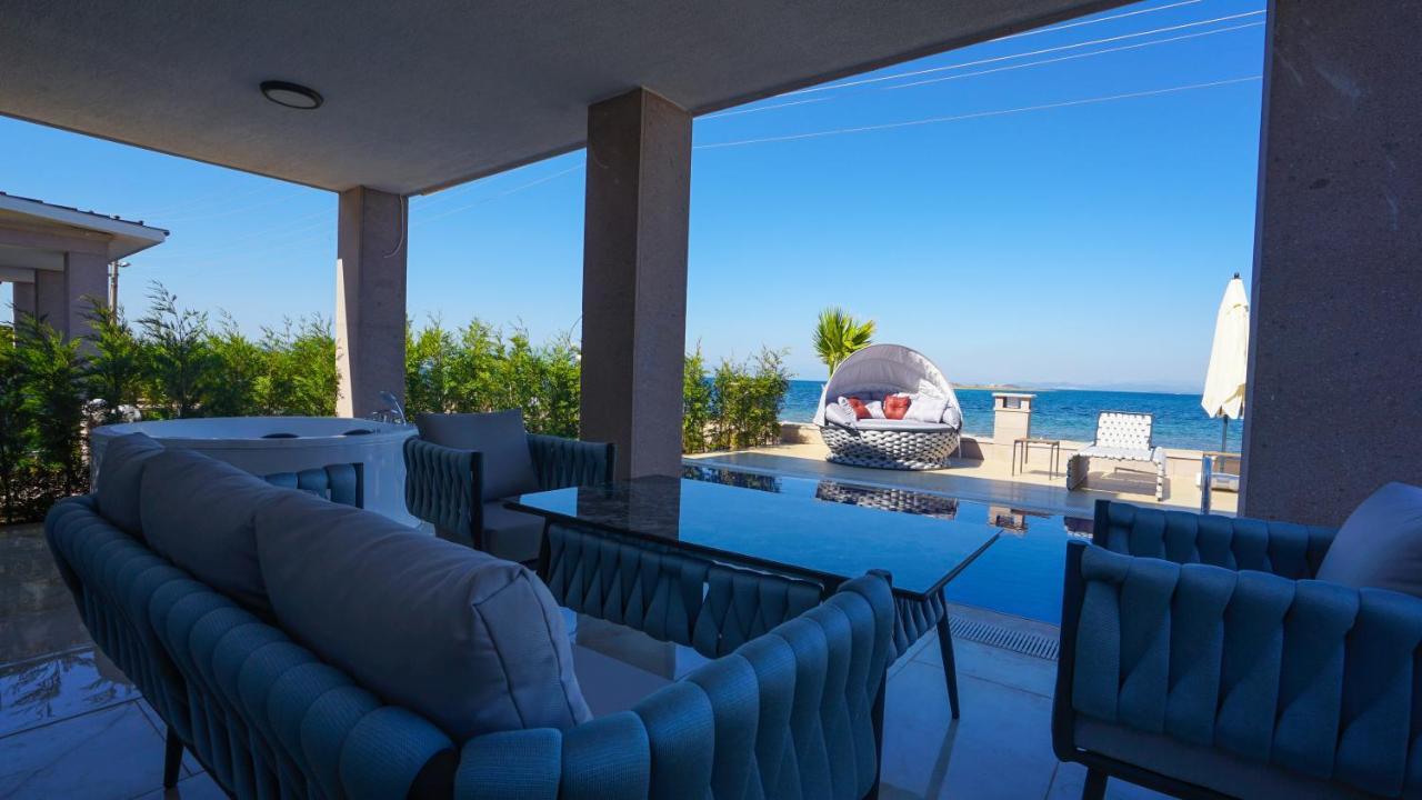 Rota Seaside Otel Cunda ภายนอก รูปภาพ