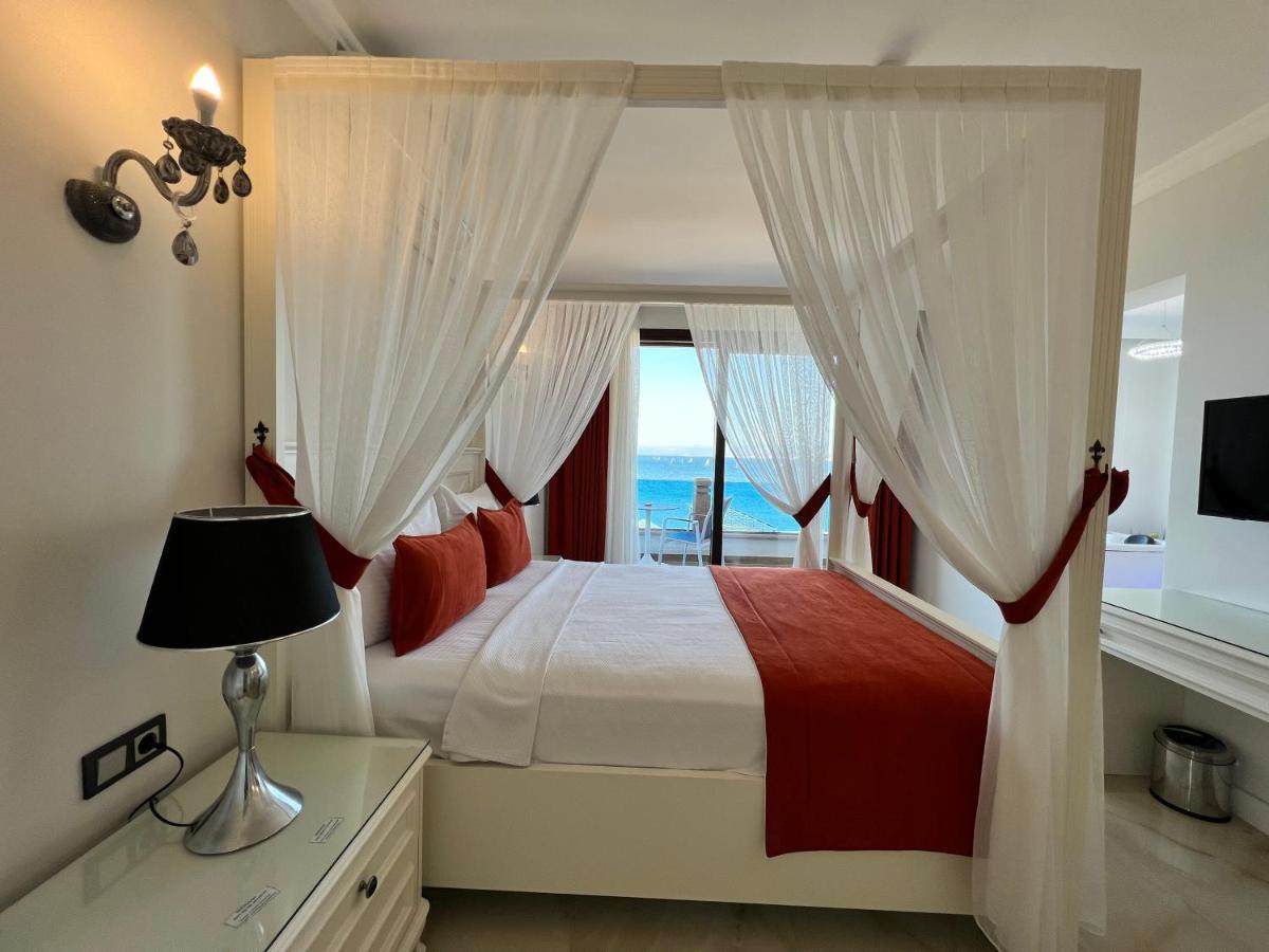 Rota Seaside Otel Cunda ภายนอก รูปภาพ