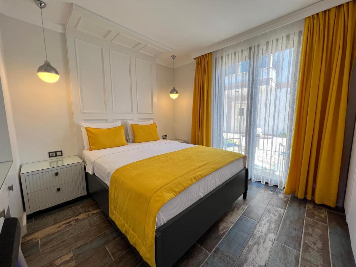 Rota Seaside Otel Cunda ภายนอก รูปภาพ