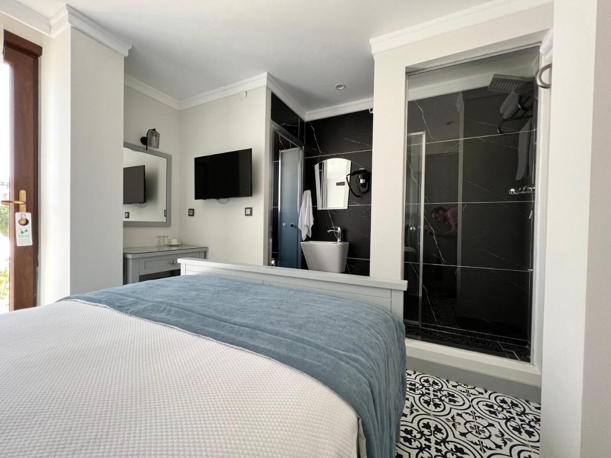 Rota Seaside Otel Cunda ภายนอก รูปภาพ