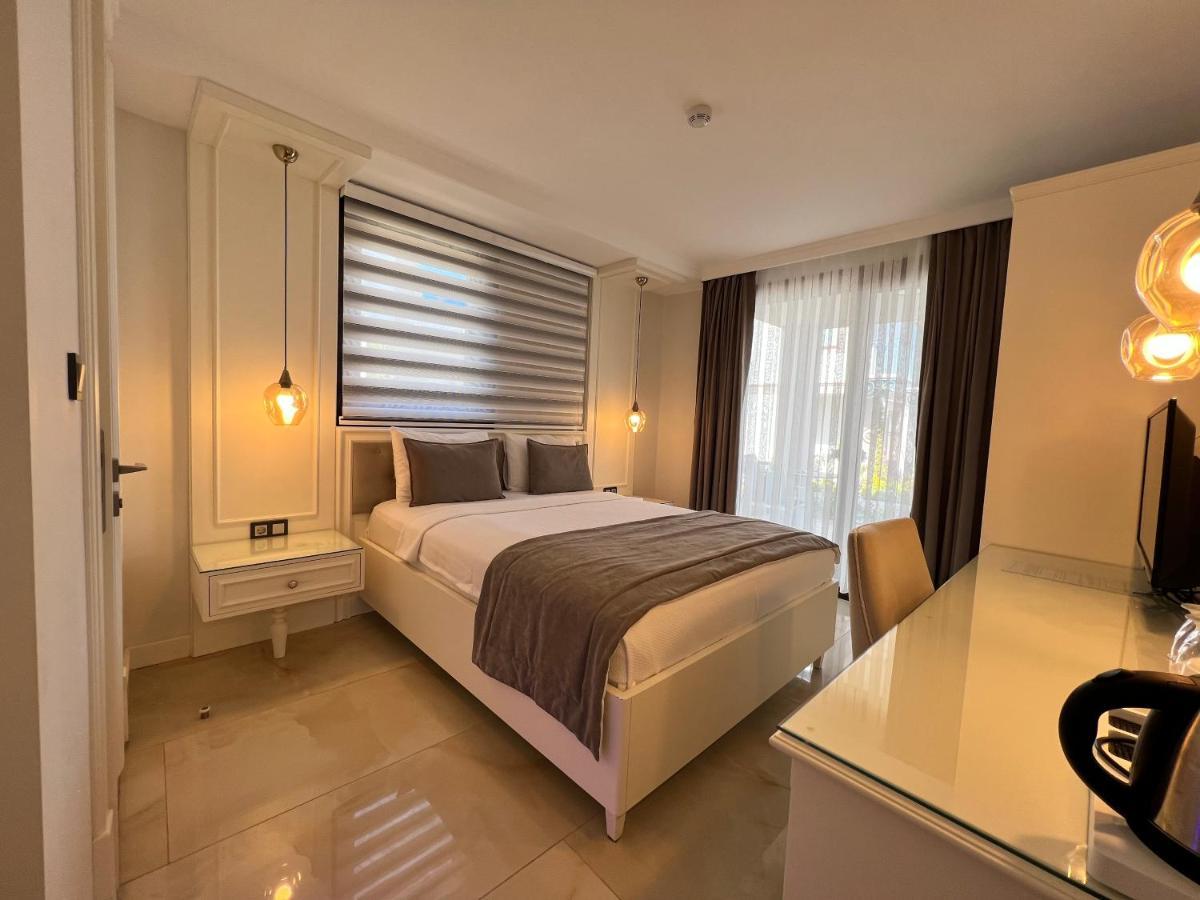Rota Seaside Otel Cunda ภายนอก รูปภาพ